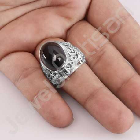 Modernist Diamond and Onyx Ring 18k, Italy c. 1970 – Bavier Brook Antique  Jewelry