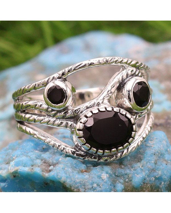 Black Onyx gem ring 925 sterling silver ring solitaire silver ring.