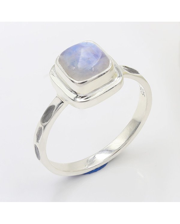 Elegant 925 Sterling Silver Rainbow Moonstone Oval Cut Statement Ring for Her