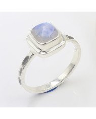 Elegant 925 Sterling Silver Rainbow Moonstone Oval Cut Statement Ring for Her