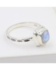 Elegant 925 Sterling Silver Rainbow Moonstone Oval Cut Statement Ring for Her