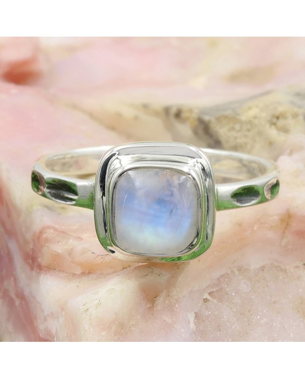 Elegant 925 Sterling Silver Rainbow Moonstone Oval Cut Statement Ring for Her